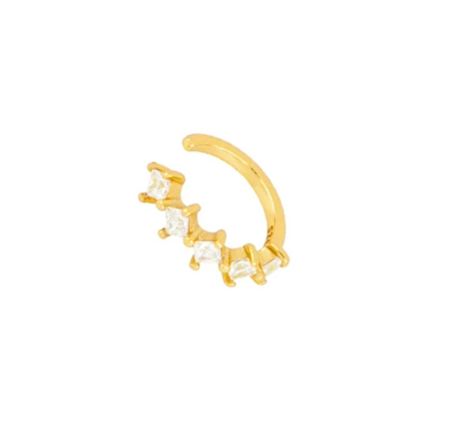 Nuestro Pendiente Ear Cuff Olivia Oro 18k. Delicado y con personalidad. Pendiente sin agujero de oro con diamantes Dorado.