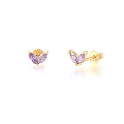 Pendientes Stud Lila Oro. Pequeños pendientes mini chapados en oro 18k con piedras de color lila. Joyas de moda.