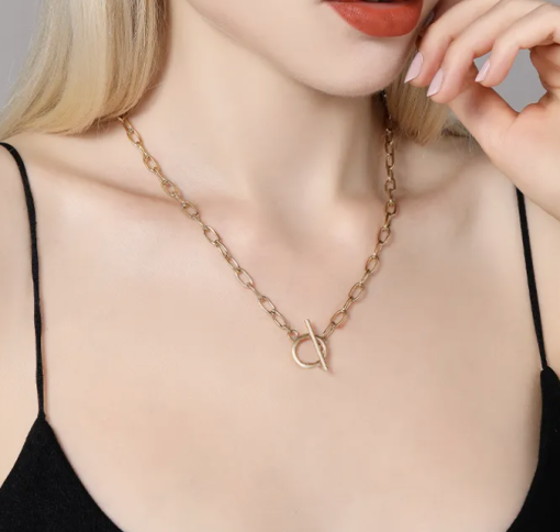 Collar Cadena Dorada Larga Colgante. Collar dorado de eslabones con cierre de palanca. Collar cadenas de oro mujer de acero.