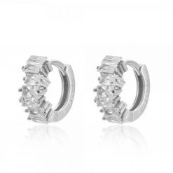 Pendientes de Aro Brillantitos Plata. Pendientes de aro dorados con diamantes. Son pequeños, pegaditos a la oreja.