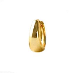 Pendientes Argolla Oro 18k. Aros de oro plata bañada en oro, forma clásica. Pendientes de aro dorados que son de fondo de joyero.