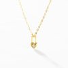 Colgante Candado Oro. Collares cadena con candado dorado, hecho en plata de ley 925 bañado en oro 18k con circonita. Cadena con charm colgante de candado.