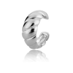 Pendiente Ear Cuff Gallonado Plata de ley 925. Pendientes ear cuff plateados de plata de ley 925. Pendientes sin agujero.